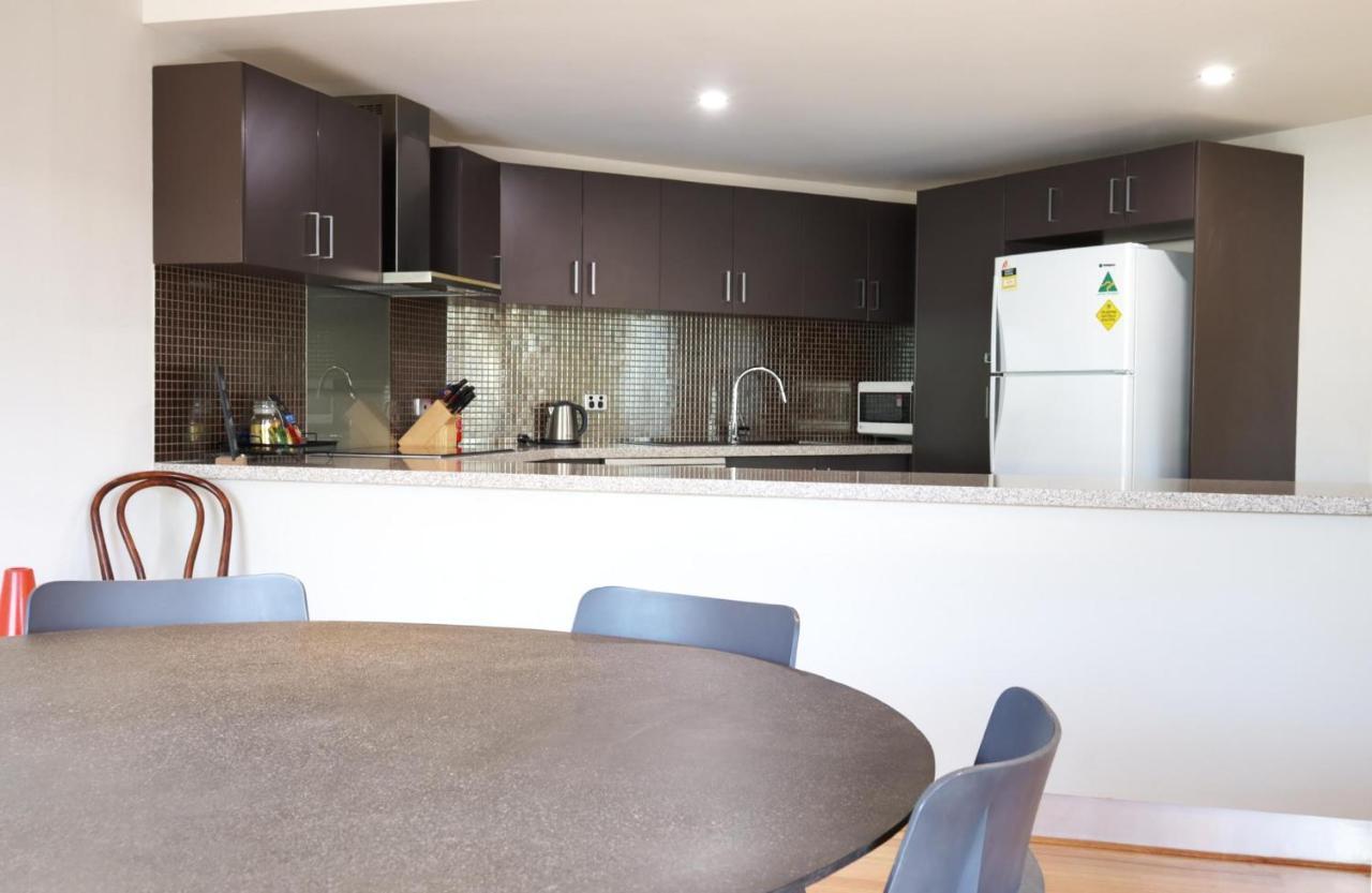 Fiveways Balcony, King Bed, Chef'S Kitchen Apartman Fremantle Kültér fotó